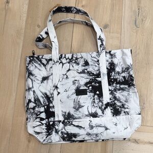 PINK tie dye Black and White Tote Bag